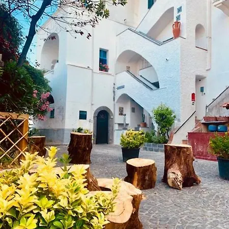 Casetta Aragonese B&B